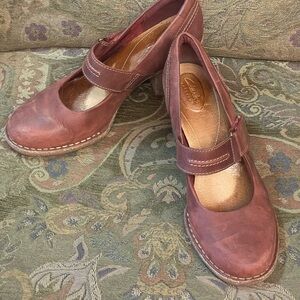 Clarks - Women's Carleta Prato Mary Jane Heels Sz 9